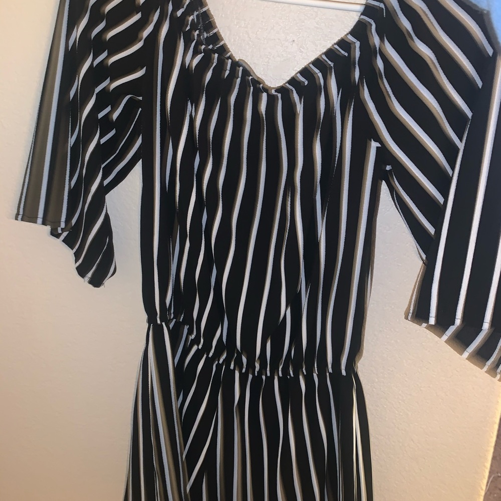 Romper - Picture 2 of 3